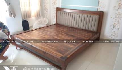Mẫu giường ngủ gỗ tự nhiên đẹp, hiện đại 2025